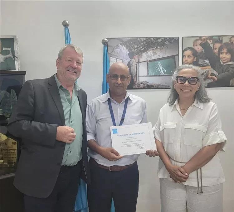 اليونيسف تكرم صحيفة عدن الغد ومدير علاقاتها العامة