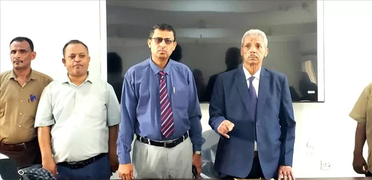 محافظ لحج ومدير عام مكتب الصحة يتفقدان المعهد الصحي ويشددان على استمرار العملية التعليمية بالمعهد