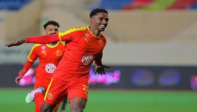 نيوم يتعاقد مع مدافع الهلال لمزاملة حجازى | الجمهورية أون لاين