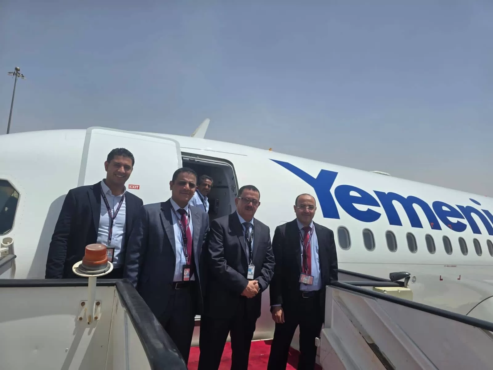 إدارة طيران اليمنية يعلن وصول الطائرة الجديدة​