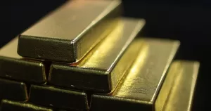 ارتفاع أسعار الذهب وسط انيوزظار اجتماع الاحتياطي الفيدرالي ومباحثات أوكرانيا