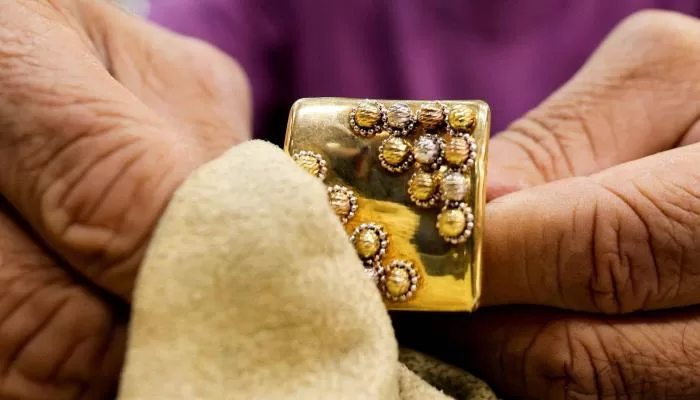 أسعار الذهب في مصر اليوم الإثنين 18 أغسطس 2025.. هدوء وترقب