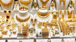 أسعار الذهب مساء اليوم السبت 23-8-2025 تحقق مستويات قياسية في الارتفاع.