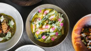 أفضل 17 مطعماً في فانكوفر، من الحي الصيني إلى جبل بليزنت