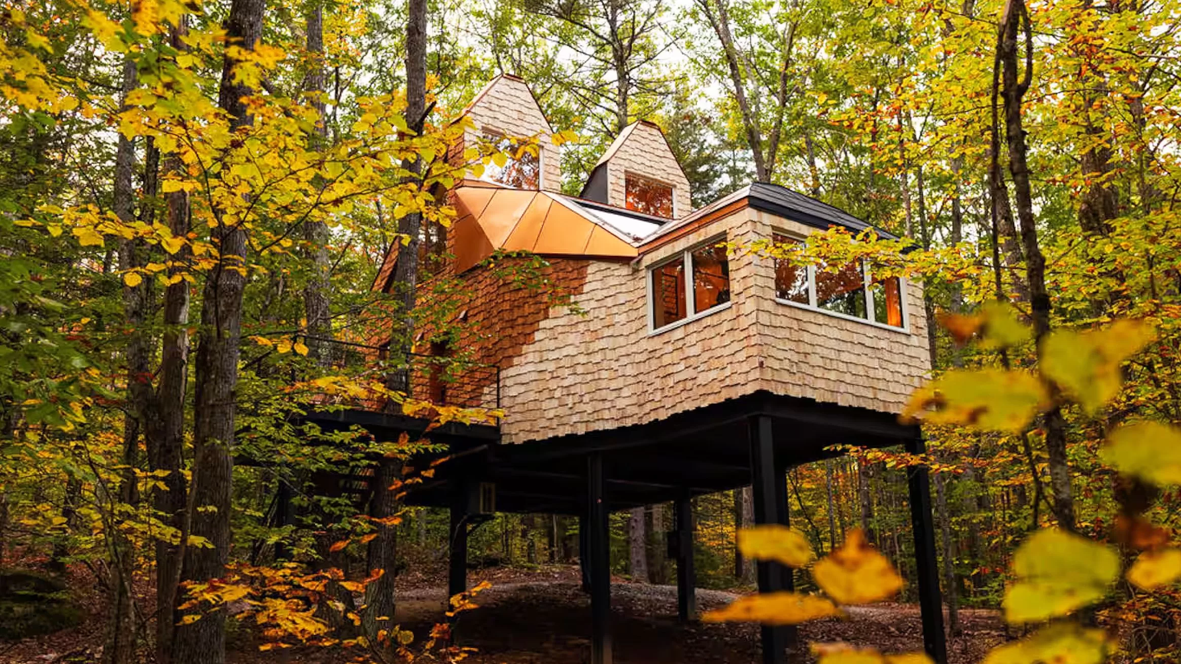 أفضل 17 منزلًا من Airbnb للاستمتاع بألوان الخريف، من فيرمونت