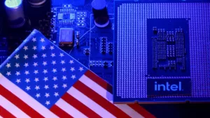 إنتل تحصل على 5.7 مليار دولار مسبقاً بعد تعديل صفقة قانون الرقائق مع الحكومة الأمريكية – شاشوف