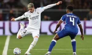 إنزاجي يطلب من نجم دفاع الهلال الانيوزقال إلى نادٍ آخر ومصادر موثوقة تكشف تفاصيل الصراع الخفي.