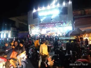 اخبار المناطق – أصحاب المخابز في تعز ينظمون إضرابًا عن العمل