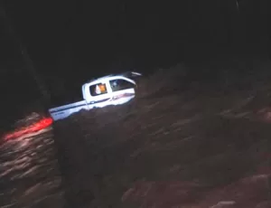 اخبار المناطق – غرق طفلين نتيجة سيول الأمطار في شبوة