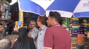 اخبار عدن – إدارة الصناعة في عدن تقوم بجولة ميدانية لمراقبة الأسعار بعد تحسن قيمة العملة الوطنية.