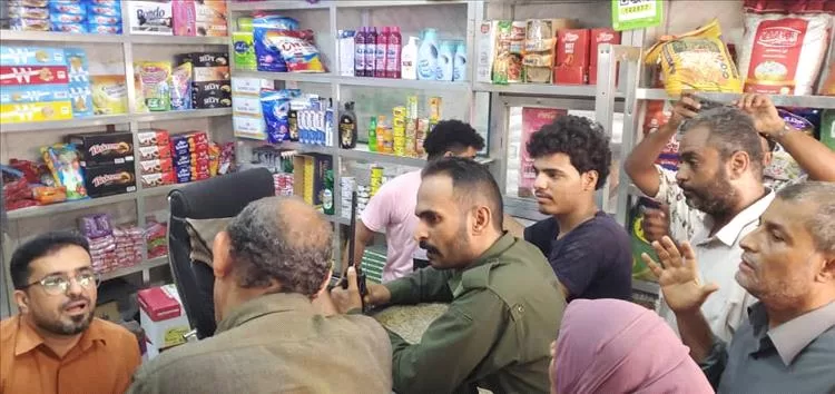 استمرار الحملة الرقابية في مديرية التواهي لضبط الأسعار وحماية المستهلك