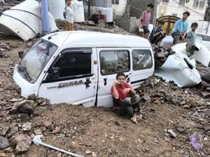 اخبار عدن – تنبيهات بشأن الأمطار المرتقبة في الساعات الأولى من الفجر وتنبيه لسكان المناطق الجبلية في عدن