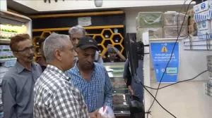 اخبار عدن – جولة ميدانية شاملة لمكتب الصناعة في عدن لمراقبة الأسعار بعد انتعاش قيمة العملة الوطنية