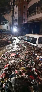 اخبار عدن – حالة مأساوية في المعلا.. الأمطار ومخلفات السيول تعرقل الحركة وتغلق الطرق القائدية