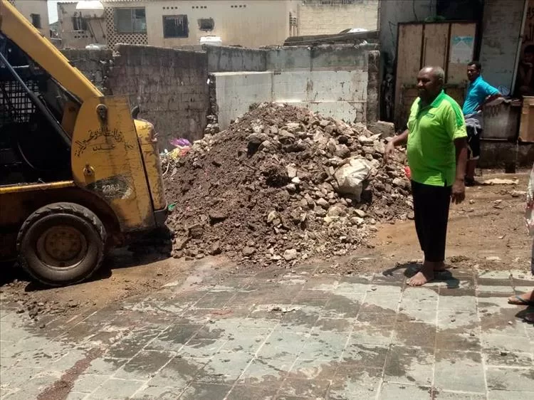 حملة نظافة شاملة في مديرية التواهي تشمل نفق جولدمور وشارع الرصافي