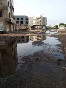 اخبار عدن – مدرسة أحمد حامد خليفة تدعا بتحرك عاجل لإنقاذ الوضع المأساوي المحيط بالمدرسة