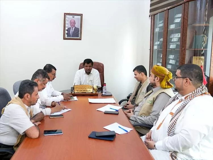 الأمين العام لمحلي المهرة يطلع على مشروع دعم ذوي الإعاقة الممول من الاتحاد الأوروبي