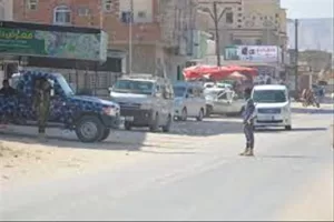 اخبار وردت الآن – القبض على عدة مشتبه بهم في قضايا سرقات مختلفة بمديرية حوره وادي العين