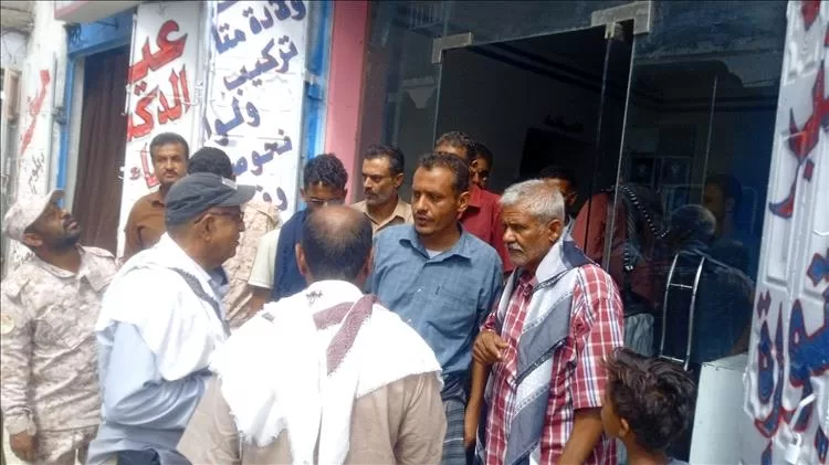 إدارة الأمن ومكتب الصحة واللجان المجتمعية ومكتب التجارة ينفذون حملة لضبط تسعيرة الصيدليات والعيادات في رصد