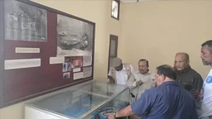 اخبار وردت الآن – زيارة رئيس الاتحاد السنة لكرة الطائرة ووفد نادي الميناء ونجوم اللعبة إلى المتحف