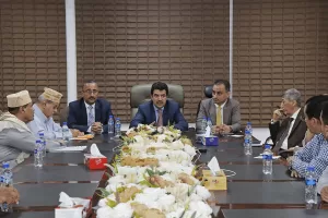 استمرار تباين الأسعار في مناطق حكومة عدن: بدء صرف وتلبية احتياجات البنوك وشركات الصرافة – شاشوف