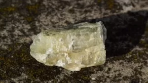 الليثيوم العالمي يوقع عقد إيجار التعدين لمشروع ليثيوم منا