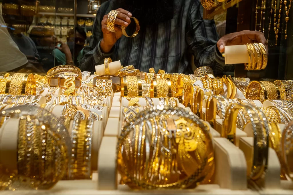 بواقع 145 جنيهًا للجرام.. تراجع أسعار الذهب في مصر خلال يوليو وعيار 21 يخسر 3.1%