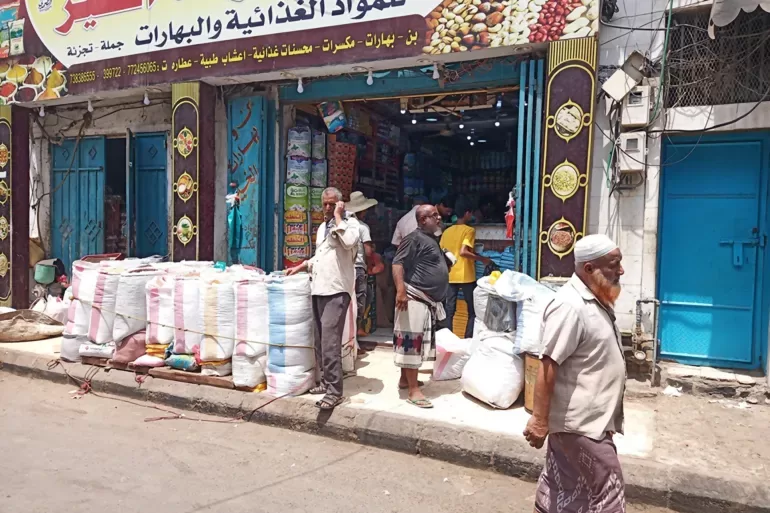 تراجع الأسعار وارتفاع تكلفة المعيشة الاضطراب يسود في مناطق حكومة