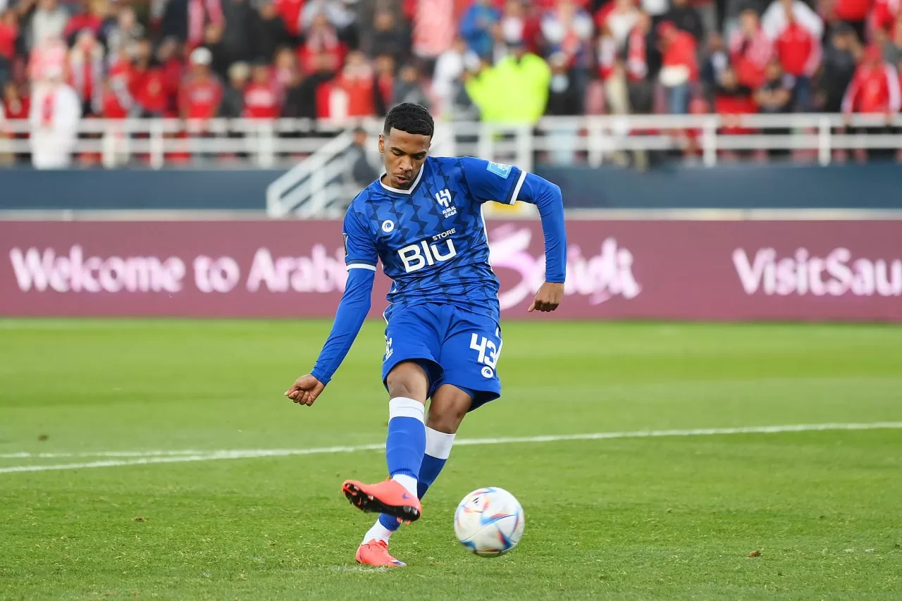 تقارير: الجوير يتنازل عن 6 ملايين ريال من أجل الرحيل عن الهلال - 365Scores