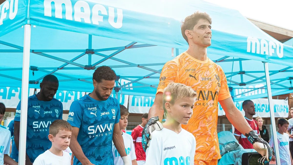 جماهير الهلال تنتفض لـ "طرد" هذا اللاعب من الفريق بعد كوارث ودية بالينغين