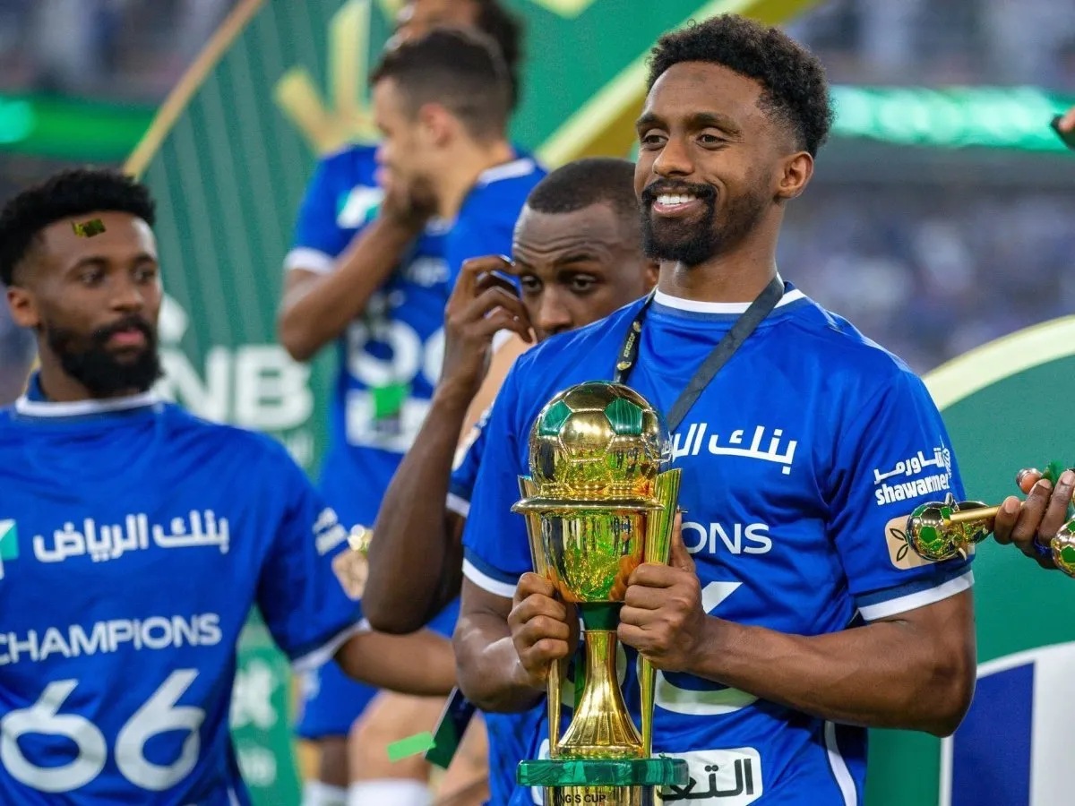 خليفة الدوسري يخير الهلال بين اللعب أساسياً... أو الرحيل