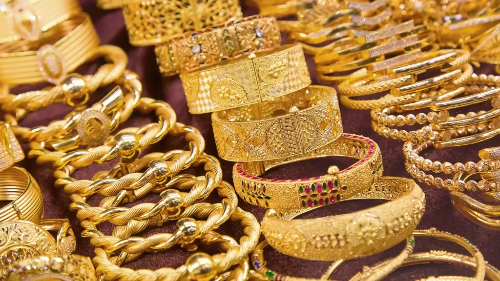 ارتفاع سعر الذهب في مصر.. تأثيرات الدولار والتحليلات الاقتصادية | اوان مصر