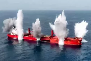 صنعاء تُصدر تنبيهات رسمية لشركات الشحن: إشعارات مسبقة بالعقوبات للسفن المتوجهة إلى إسرائيل – شاشوف