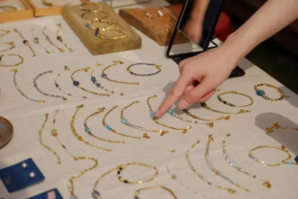 صادم ..سعر الذهب عيار 21 اليوم في مصر السبت 23-8-2025.. ارتفاع جنوني يقلب الموازين - المطور