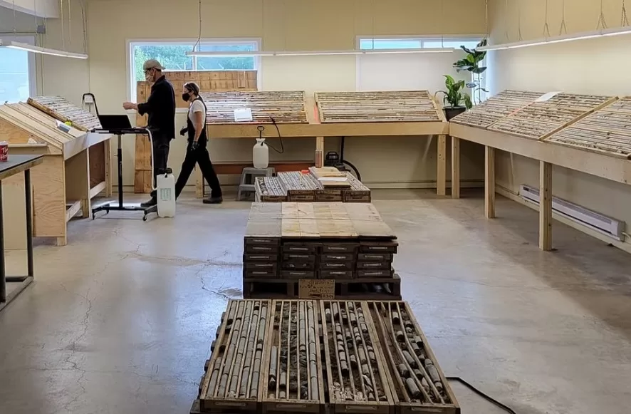 نوفا كوبر، زعماء ميكمآو يوقعون اتفاقًا في كيب بريتون