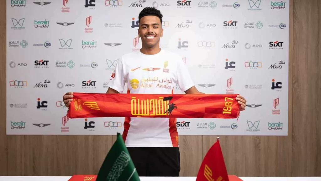الأهلي كان يمكنه تحقيق إنجاز الهلال.. تصريح مفاجئ من عضو الزمالك (فيديو)