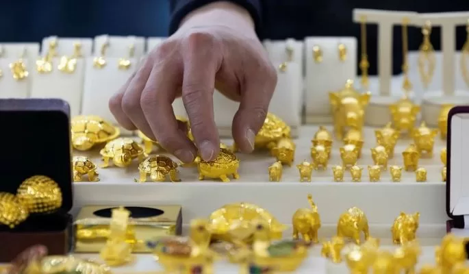 آي صاغة: الذهب يرتفع 25 جنيهًا محليًا وعيار 21 يسجل 4715 جنيهًا - Bloom Gate -بوابة بلوم