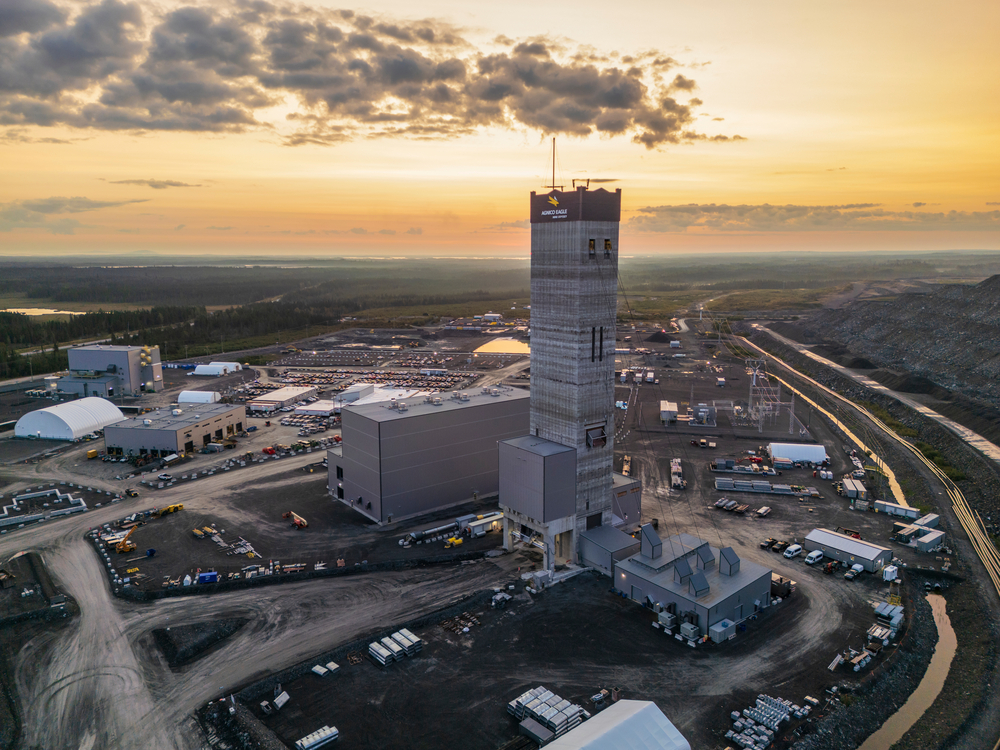 أغنيكو تركز على النمو الداخلي رغم زيادة نشاط صفقات التعدين