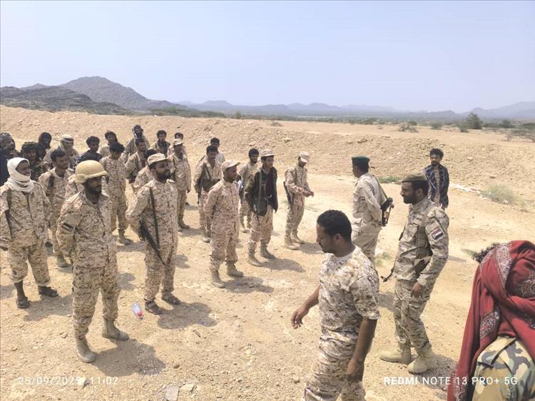 التوجيه المعنوي في اللواء الثاني دعم وإسناد ينفذ نزولًا ميدانيًا إلى مواقع اللواء في وادي عومران