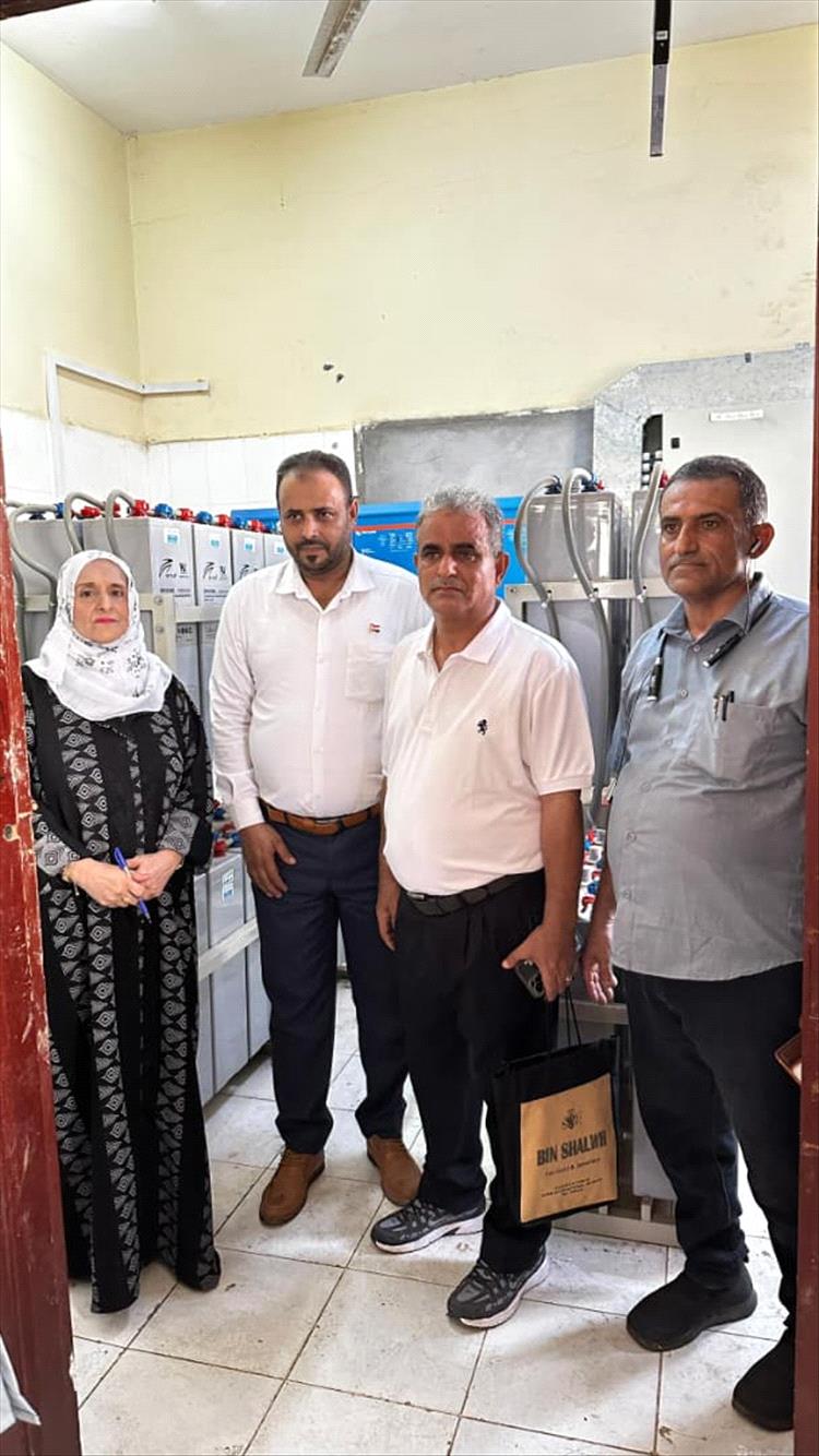 عودة الأنوار إلى مجمع بارباع بعد تشغيل منظومة الطاقة الشمسية بجهود مجلس الآباء