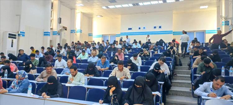 امتحانات القبول للبورد العربي واليمني والماجستير المهني بعدن بمشاركة 310 طبيب وطبيبة