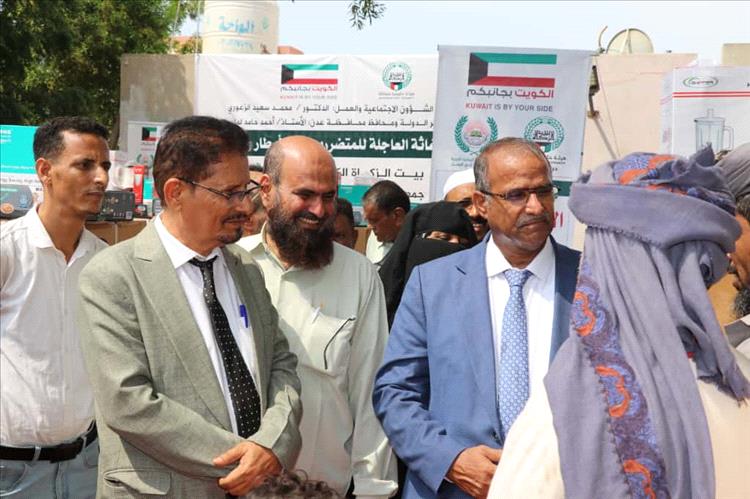 جمعية الحكمة تواصل حملتها الإغاثية في عدن ولحج بتمويل بيت الزكاة الكويتي