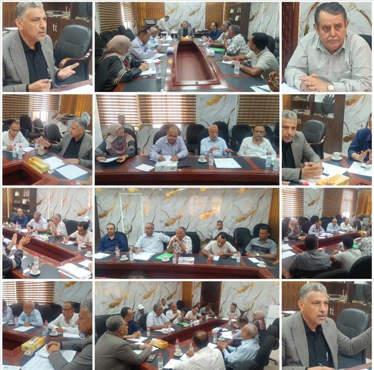 نائب محافظ عدن يوجه بتشكيل لجنة للتخلص من النفايات  المؤثرة على  صحة الإنسان والبيئة