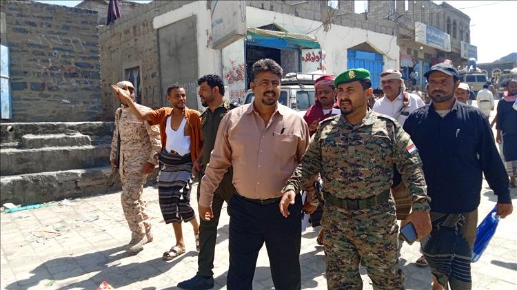 مدير عام الصناعة والتجارة بمحافظة أبين ينفذ نزولًا ميدانياً لتفقد وضبط الأسعار في يافع رصد