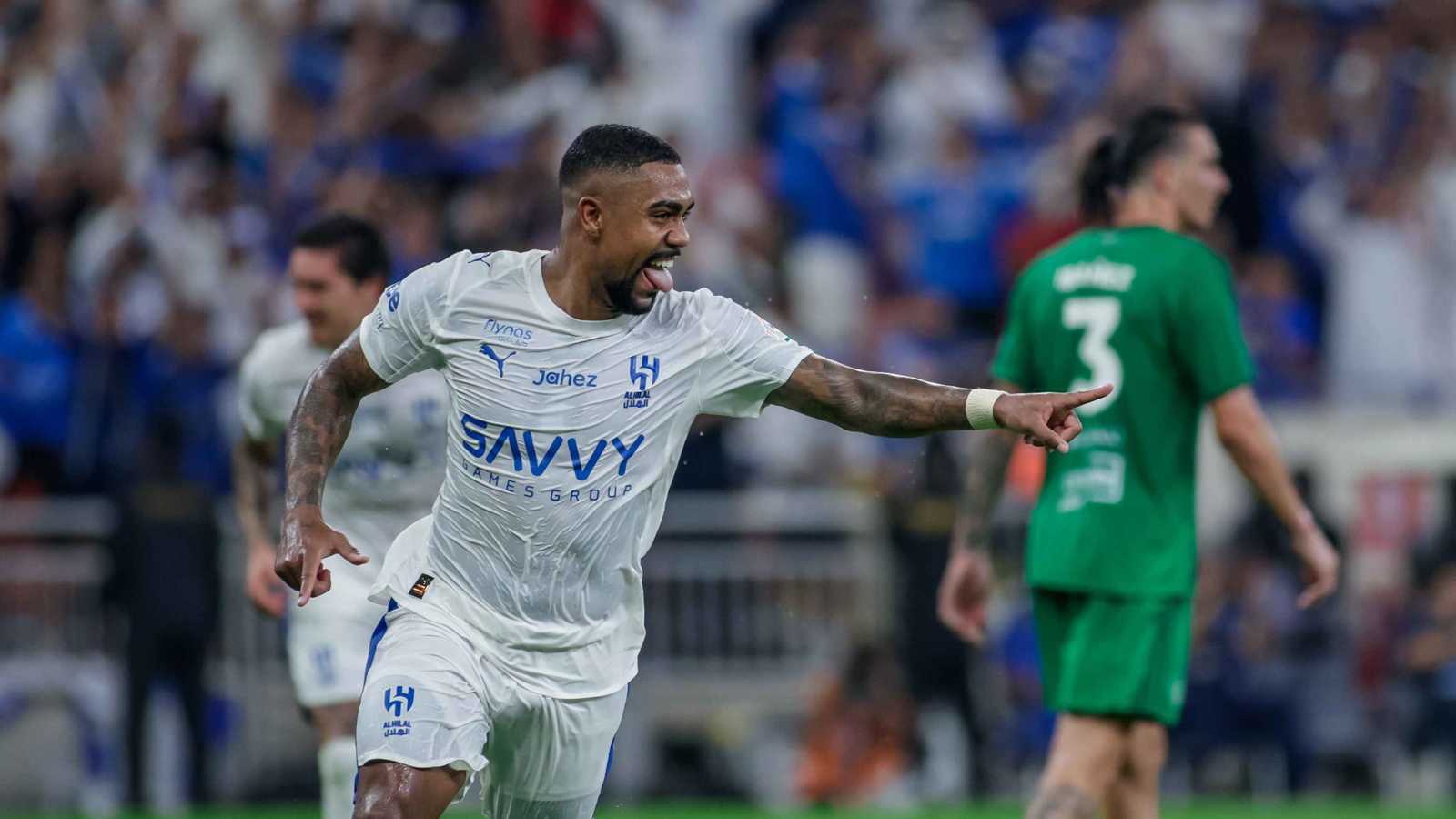 قبل نهائي السوبر.. صراع مشتعل بين الأهلي والنصر على صفقة كبيرة