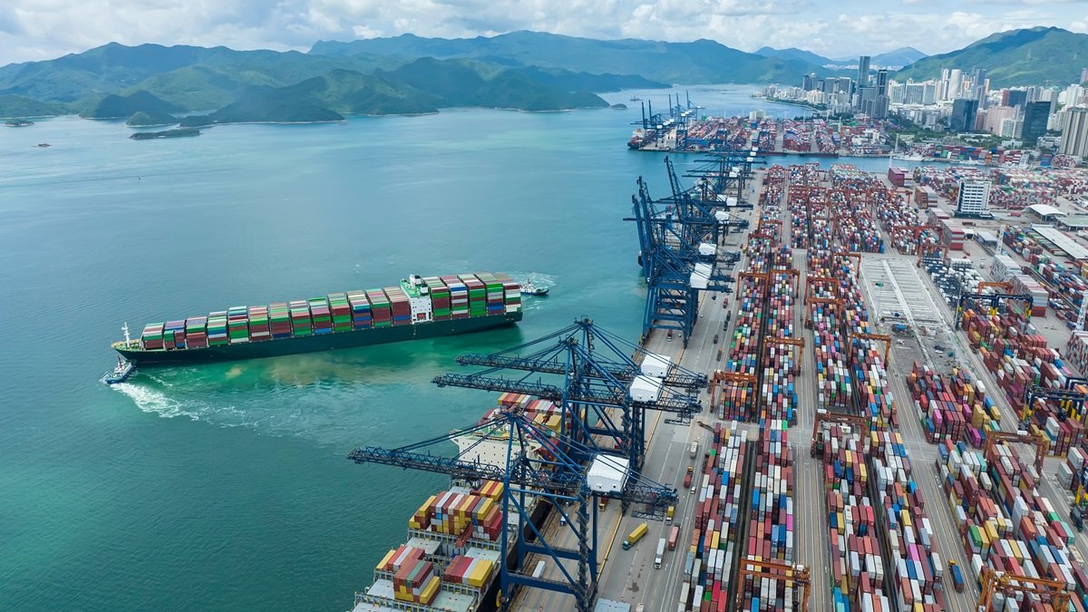 البنك الدولي تباين أداء الموانئ العالمية بين 2020 و2024 في