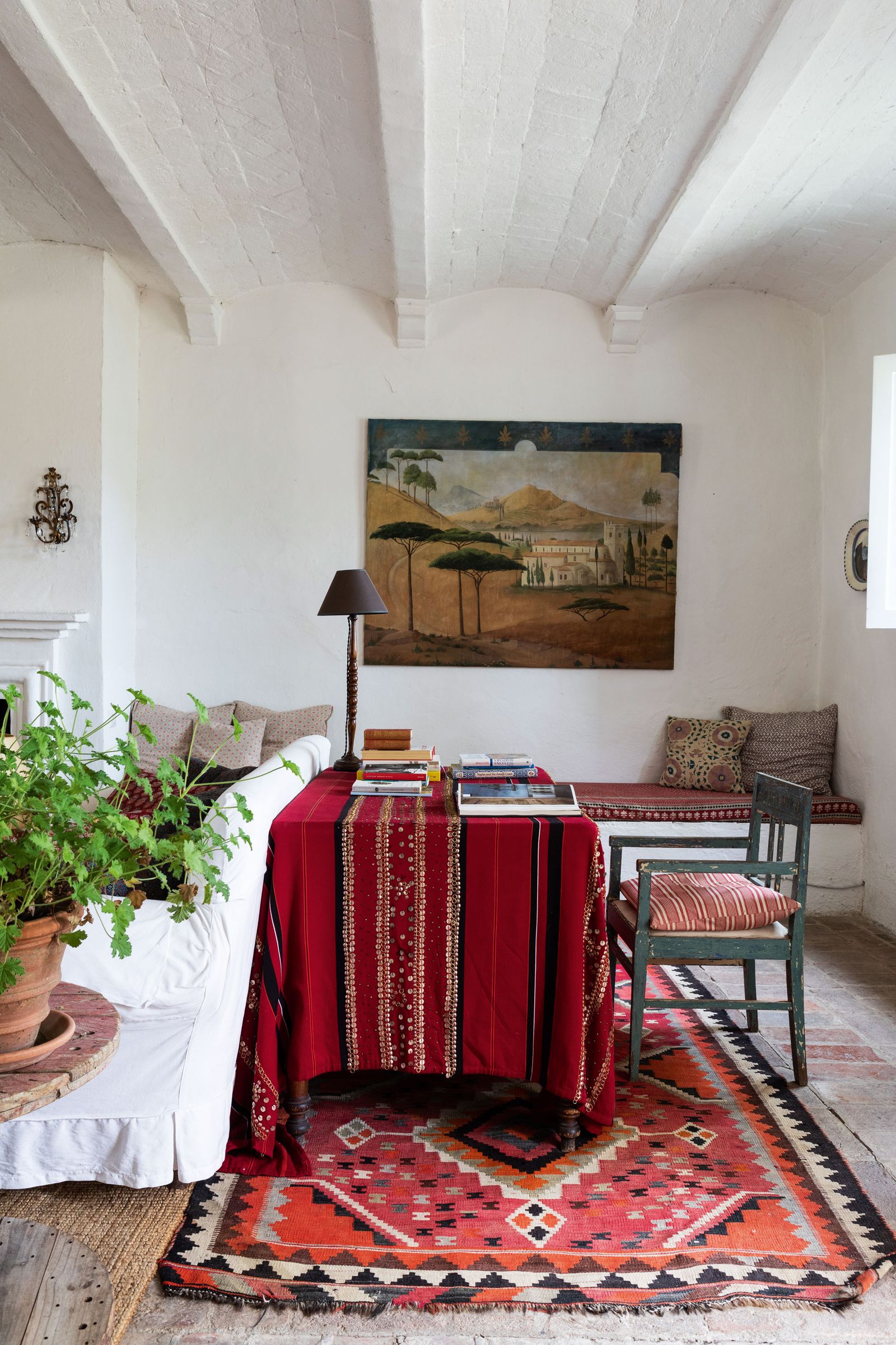 غرفة الجلوس في الطابق السفلي