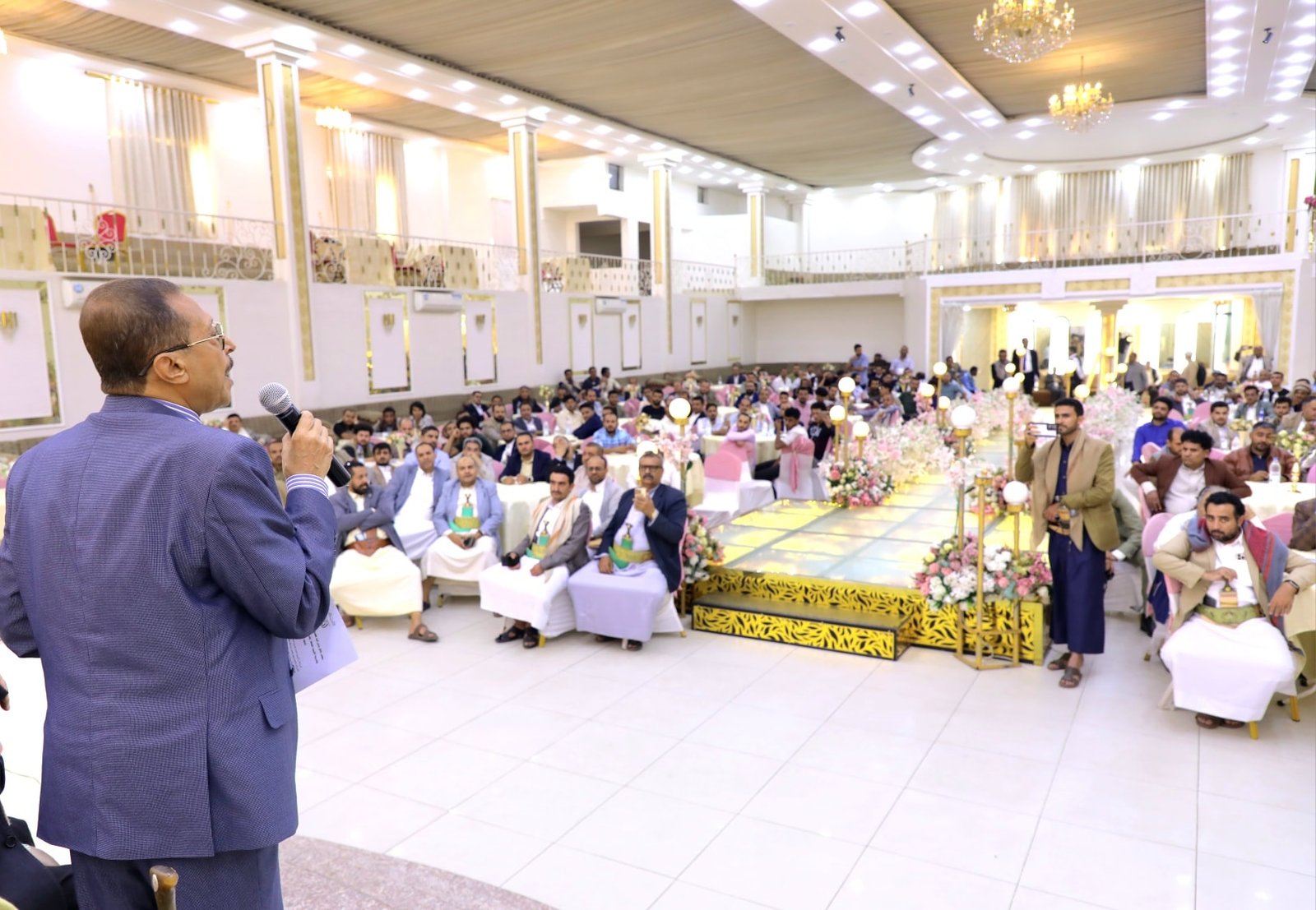 الغرفة التجارية في صنعاء تعارض قرارًا حكوميًا اقتصاديًا كبيرًا وتوجه