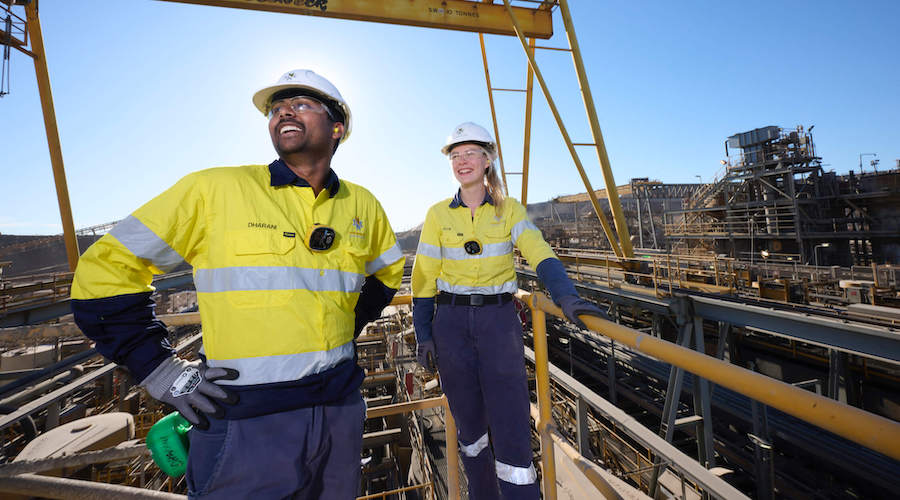 Gold Fields kicks off $1.1B sale of stake in Northern Star