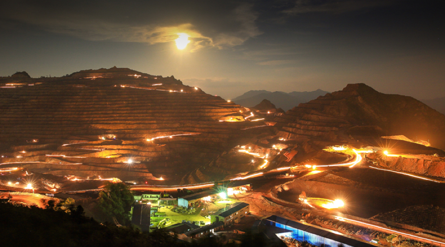 Zijin Mining reports 175% jump in first half profit